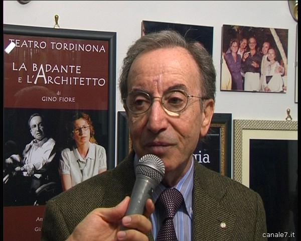 Gino Fiore presenta a Fondi la raccolta delle sue opere teatrali - Gino-Fiore-21-11-13_comp
